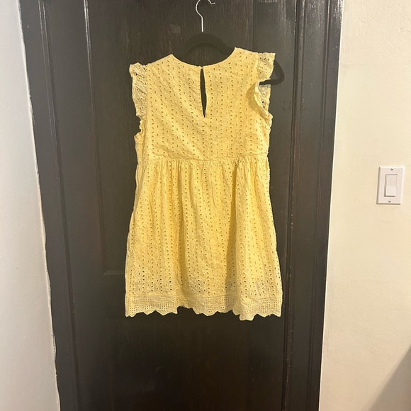 Butter yellow eyelet romper size medium - Picture 2 of 5